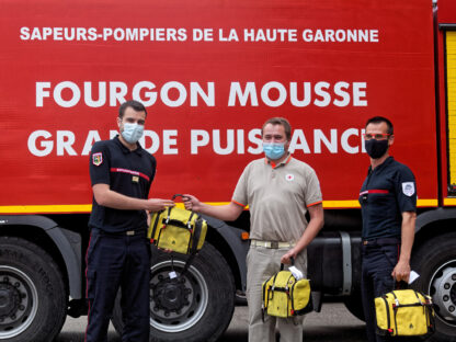 Don de 4 appareils de surveillance des signes vitaux